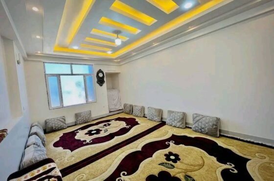 VIP Three-Story House for Sale in the Heart